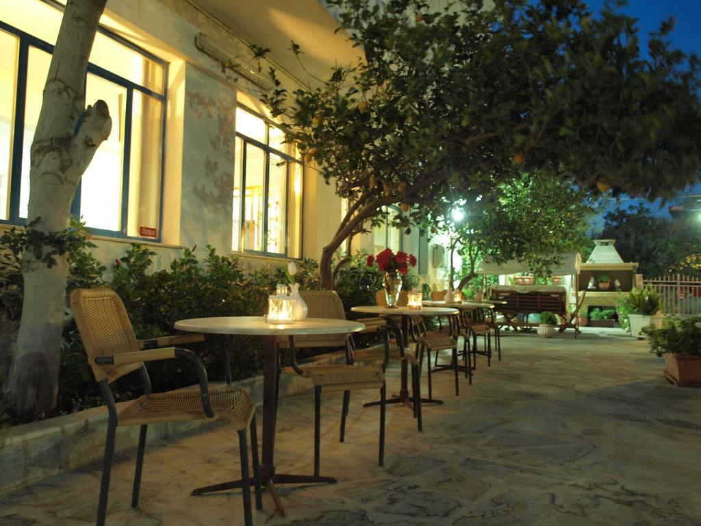 Serifos Beach Hotel Livadi  Eksteriør bilde